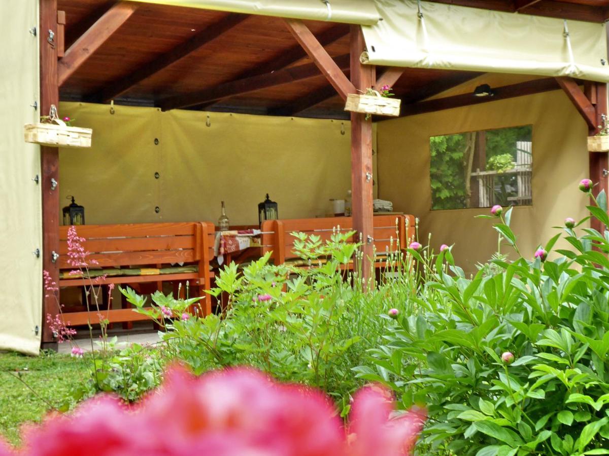 Illes Vendeghaz Hotel Keszthely Exterior photo